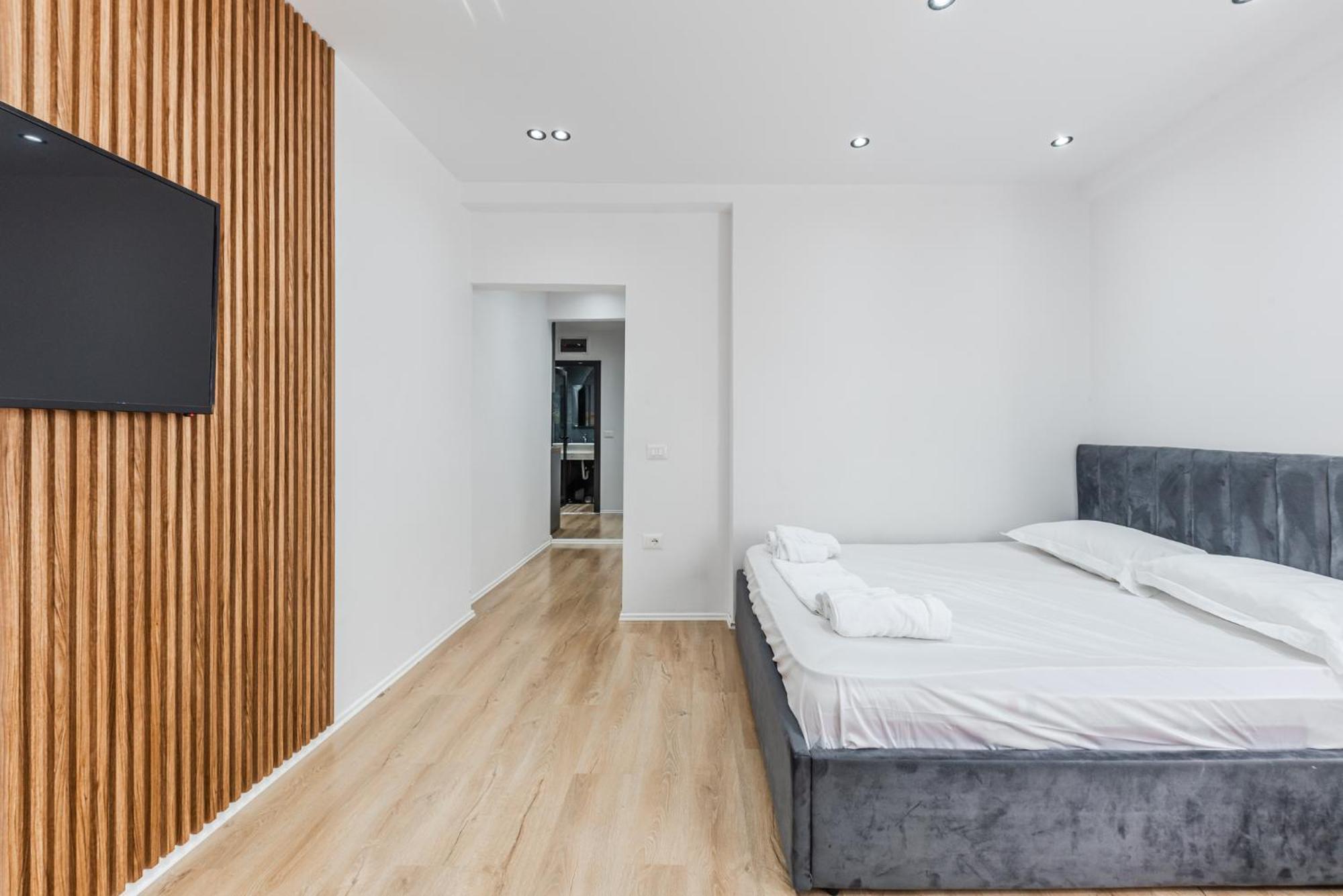 Atelier Apartments By Kondo Stays Tirana Buitenkant foto