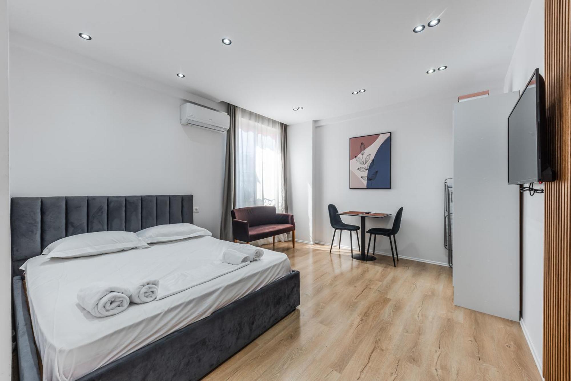 Atelier Apartments By Kondo Stays Tirana Buitenkant foto