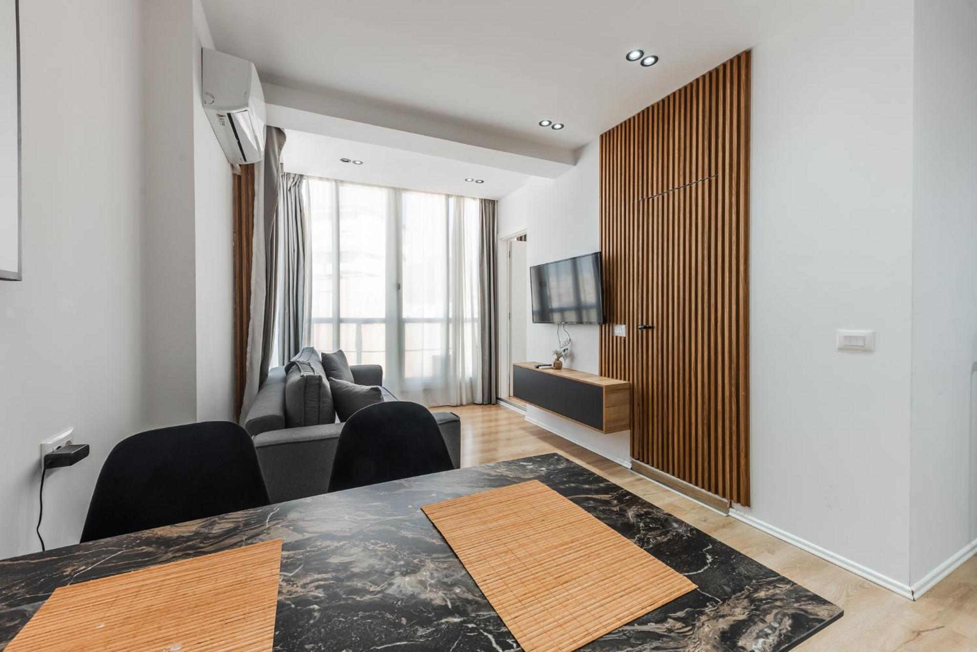 Atelier Apartments By Kondo Stays Tirana Buitenkant foto