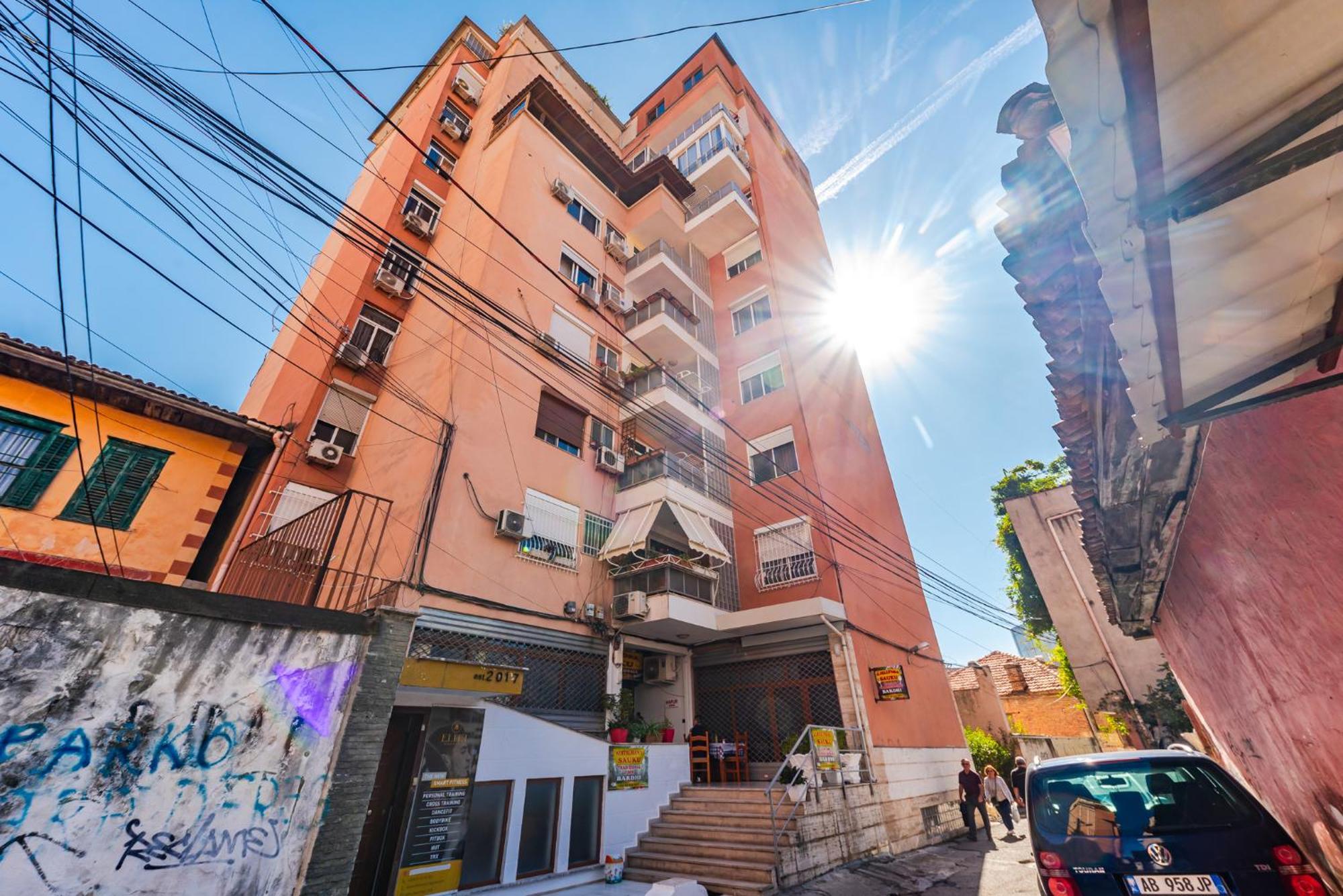 Atelier Apartments By Kondo Stays Tirana Buitenkant foto